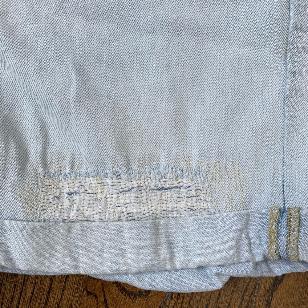 GAP Sexy Boyfriend Shorts - Picture 3 of 5
